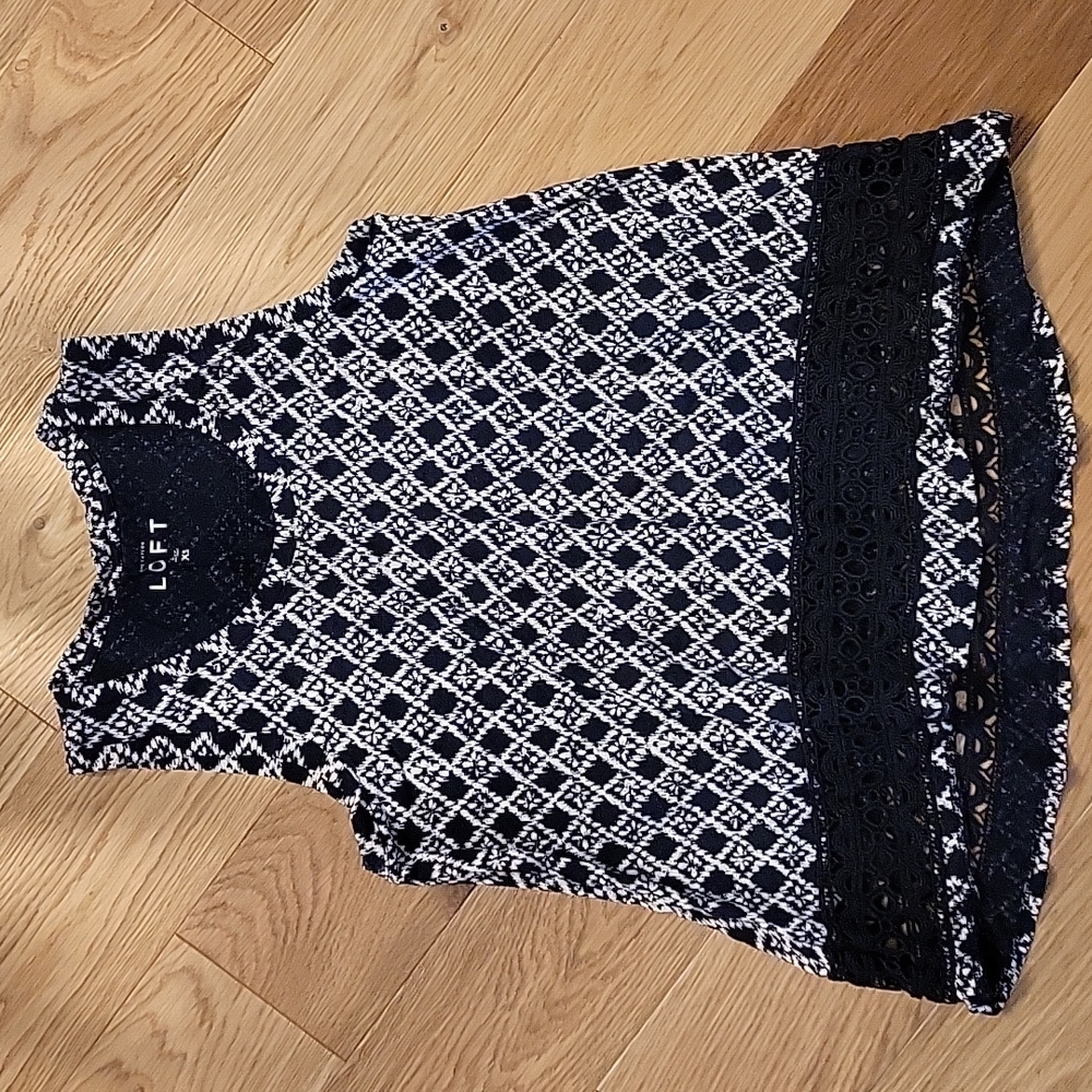 3/$15 Loft tank